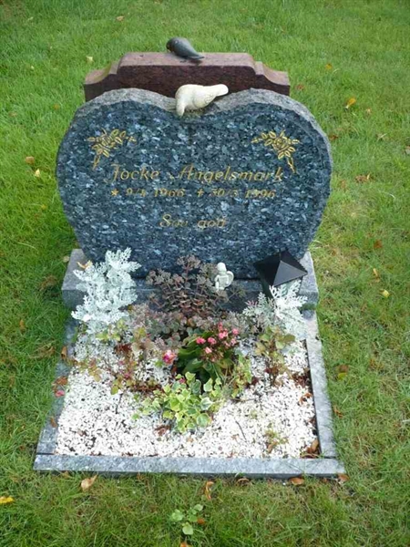Grave number: VK F    49