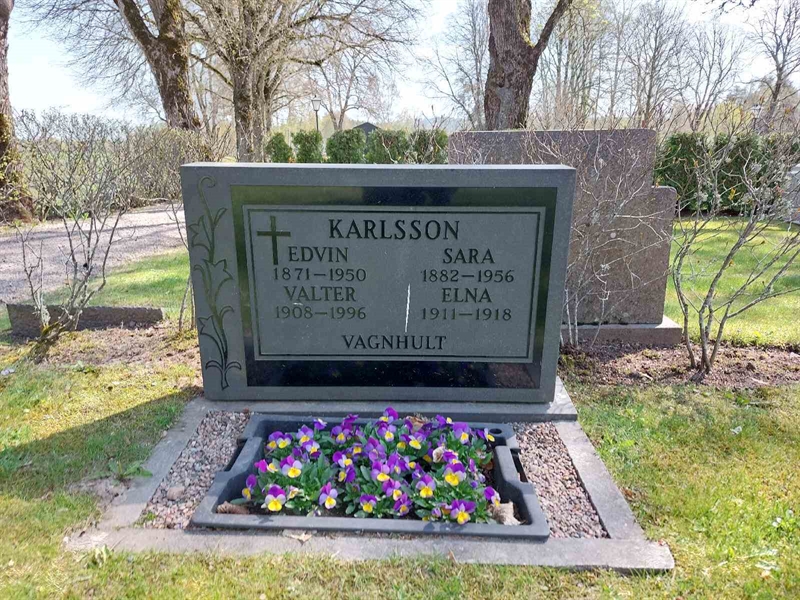 Grave number: HÖ 5   36, 37