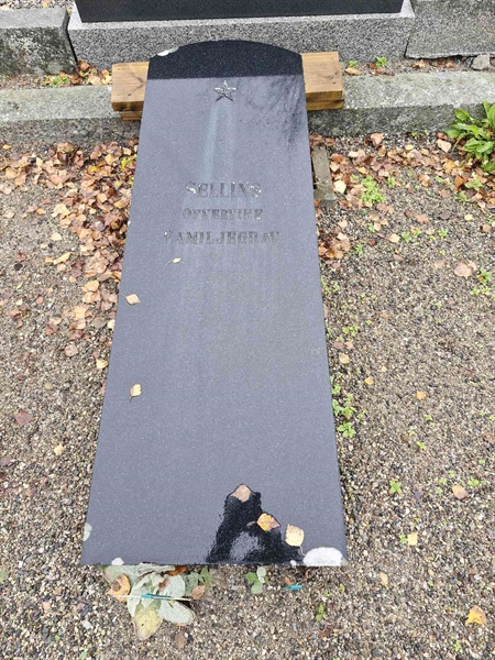 Grave number: AK A   896-898