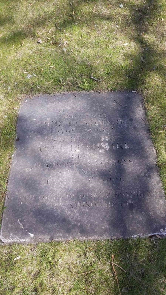 Grave number: 1 G 4     1