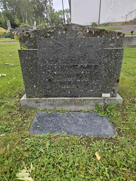 Grave number: Fr 4   252-253