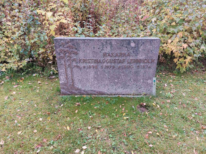 Grave number: NY H 33