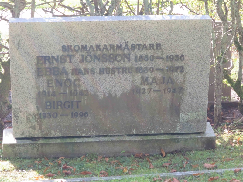 Grave number: HÖB GL.R   108