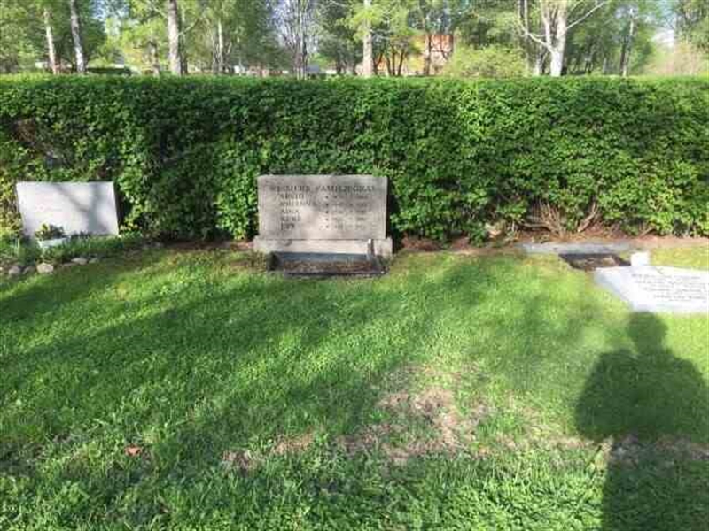 Grave number: 1 1  1493