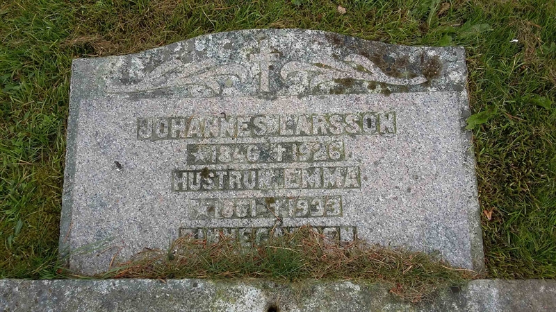 Grave number: Kk 02    18, 19