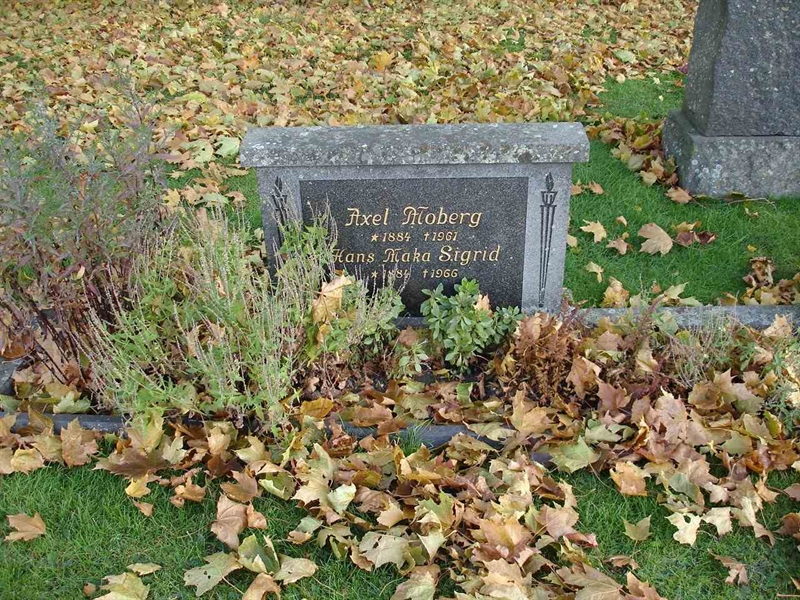 Grave number: FN L     5, 6