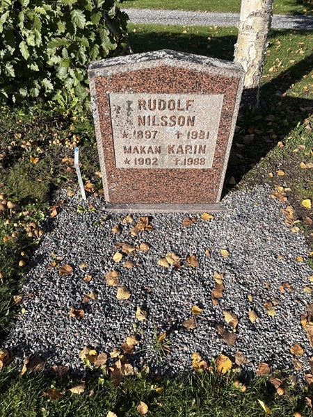 Grave number: 4 N NC     8