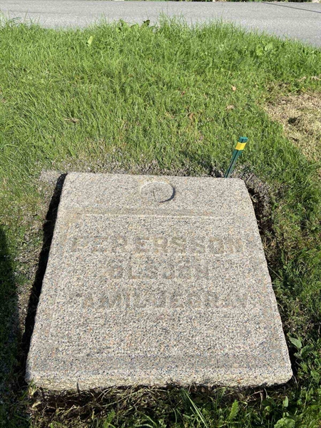 Hautatunnus: 1 11     45, 46