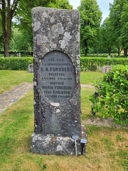 Grave number: Jä 04   130