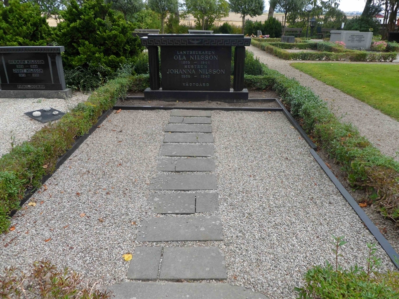 Grave number: SK H    77, 78, 79, 80