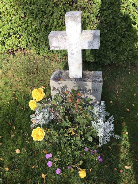 Grave number: ÅR B    95, 96