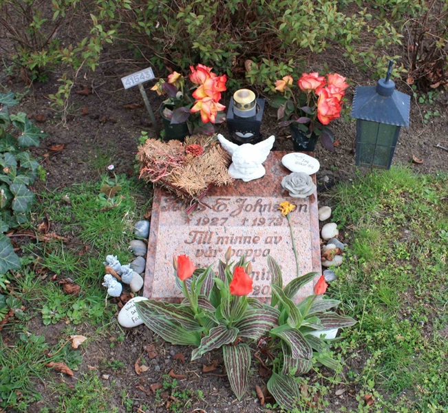 Grave number: Ö U06    61