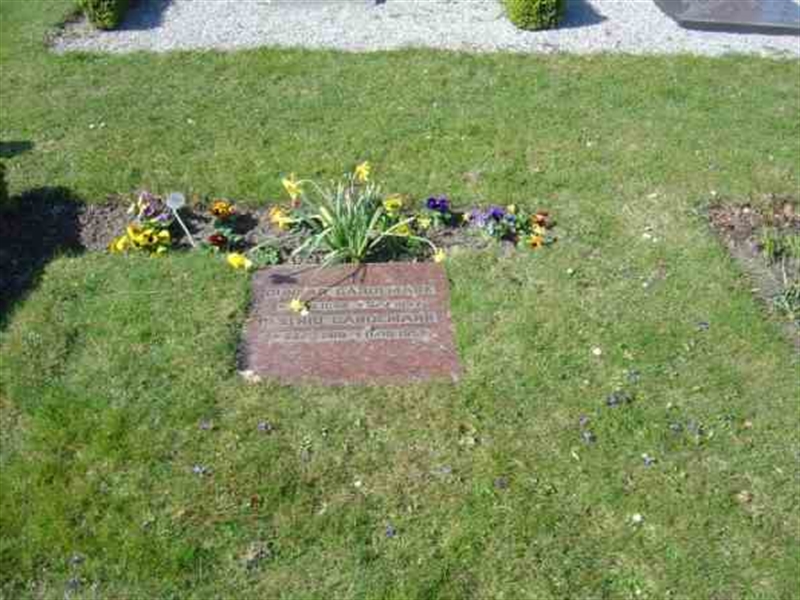 Grave number: FLÄ G    89-90
