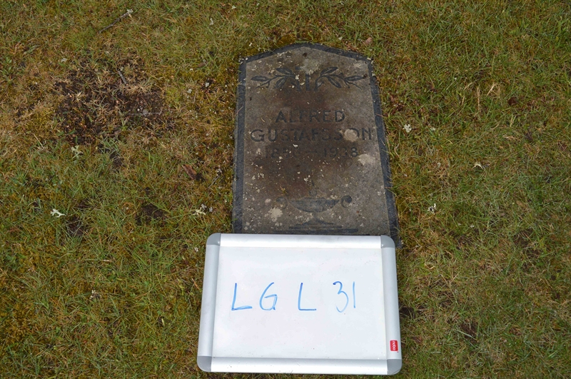 Grave number: LG L    31