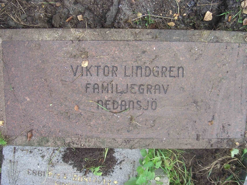 Grave number: 1 18    36