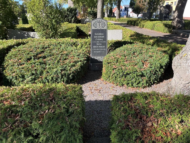 Grave number: VK II   155