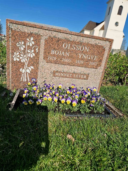 Grave number: 501 14 2723-2724