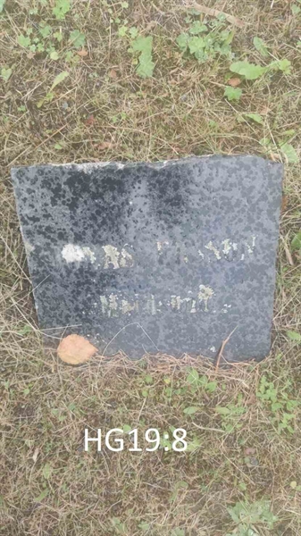 Grave number: HG 19     8