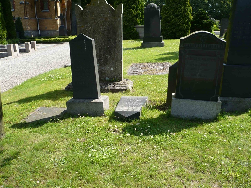 Grave number: 1 4     1