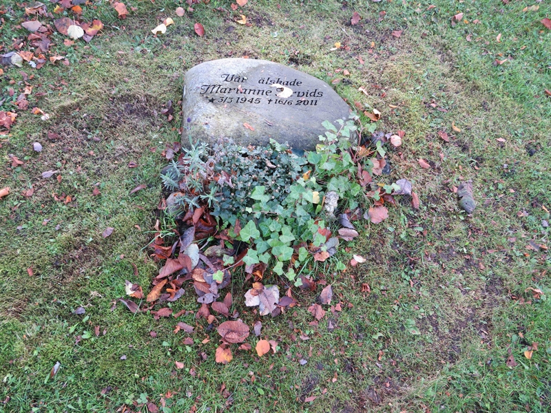 Grave number: 1 11  183