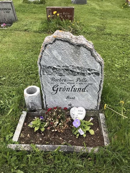 Grave number: KA F   942, 943
