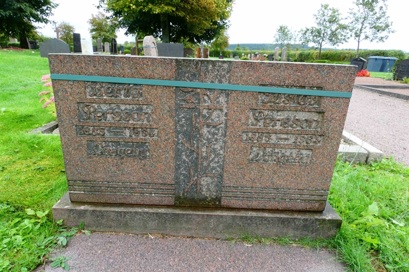 Grave number: TÖ 4   254