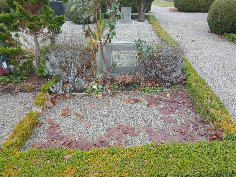 Gravnummer: FE C    22, 23