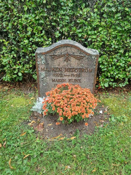 Grave number: 1 13   56, 57