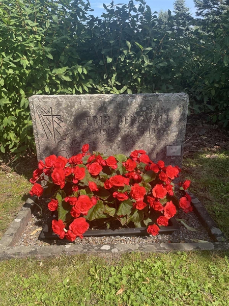 Grave number: 1 B1    84