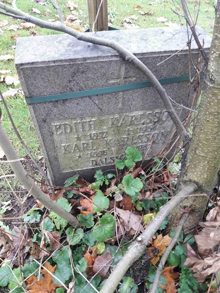 Grave number: TÖ 4 103B-104A