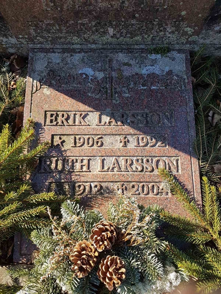 Grave number: RK Å 2     4, 5