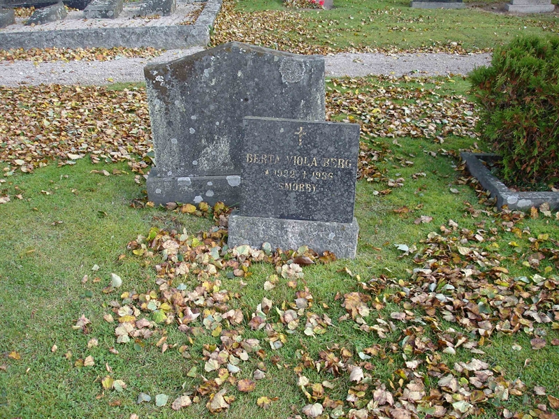 Grave number: HK C   169
