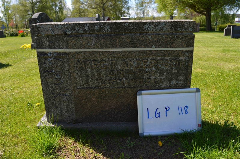 Grave number: LG P   118