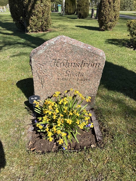 Gravnummer: 22 BU    13