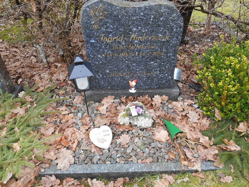 Grave number: Vitt VC4V    28
