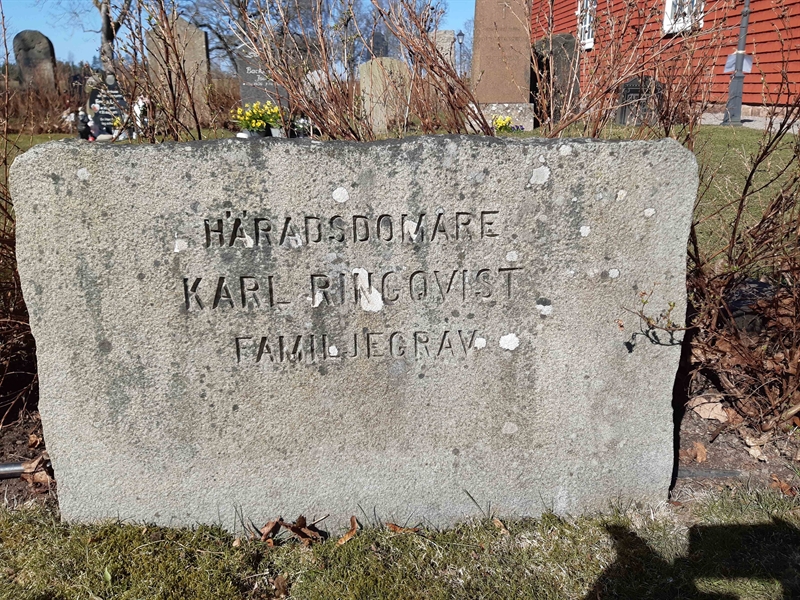 Grave number: HM 12   40, 41, 42, 43