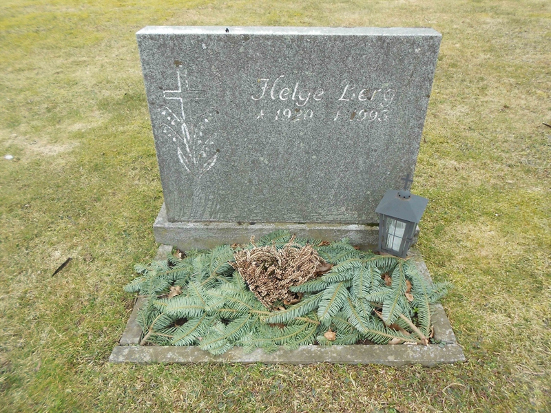 Grave number: V 5   115b