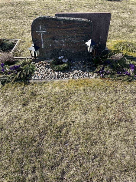 Grave number: 50 F    98-99