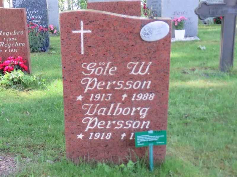 Grave number: 01 Y   351