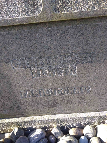 Grave number: TN 003  2069, 2070