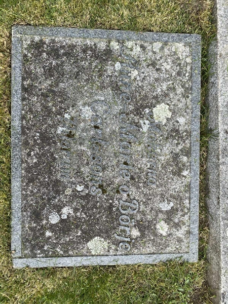 Hautatunnus: 1 04 146, 147