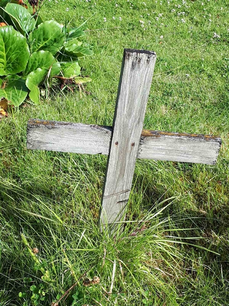 Gravnummer: GK A 5   323M