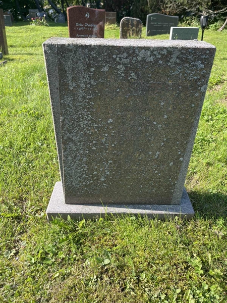 Grave number: 2 06    34