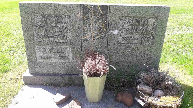 Grave number: FÄ 021   161-163