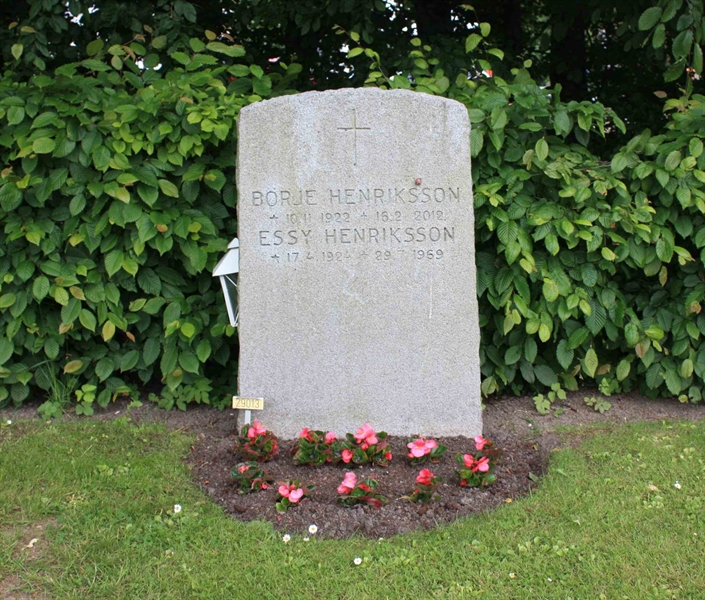 Grave number: Ö 29    20, 21