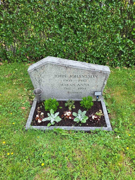 Grave number: kö 01 17   217-218