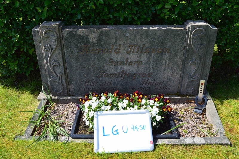 Grave number: LG U    49, 50