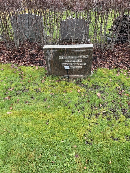 Gravnummer: 1 05   131