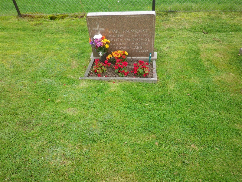 Grave number: VI K   305, 306