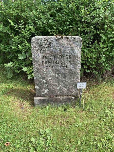 Grave number: 1 29    26-27